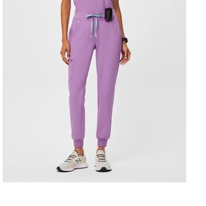 Figs scrub set in lilac, size M